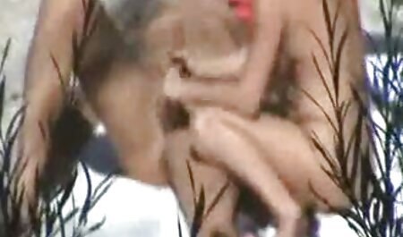 Red Ella baisée pour un soin du visage en film amateur de sex désordre