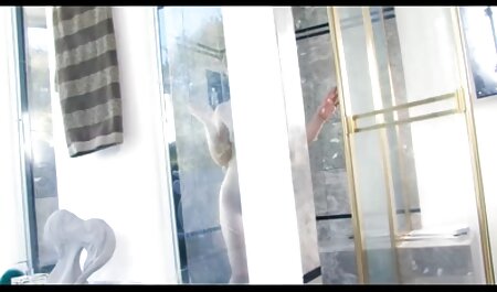 5:45 Contractions d'orgasmes incroyables avec un video amateur de voyeur jouet à l'intérieur!