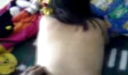 Penthouse Pet Jelena Jensen nous taquine dans un hottub en video voyeur sexe amateur France!