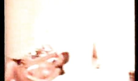 Amusez-vous avec porno amateur 50 ans maman sexy dans la cuisine